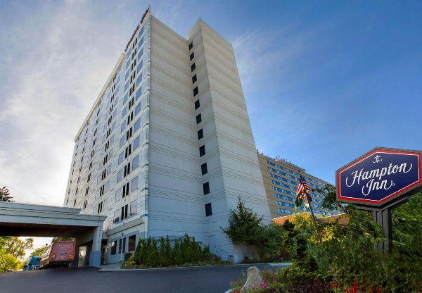 Hampton Inn By Hilton NY-JFK image 2